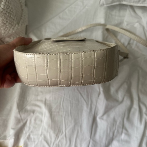 NWT crossbody bag - Picture 4 of 6